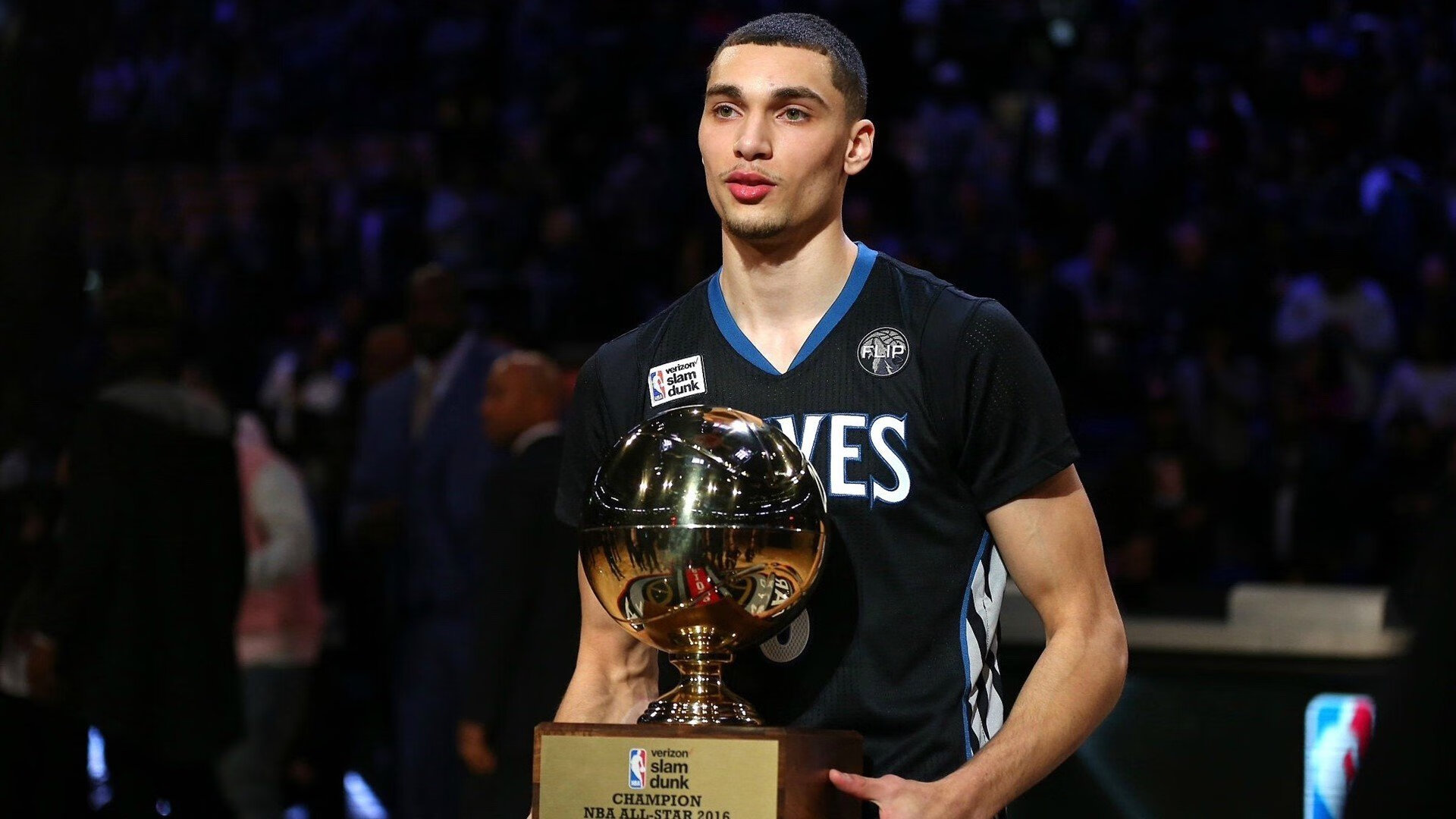 广东准备2换1，悍将签4年合同，孙悦新妻子曝光成热点，孙悦与妻子